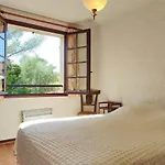 Family House 4 Bedrooms - With Garden *