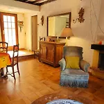 Family House 4 Bedrooms - With Garden *
